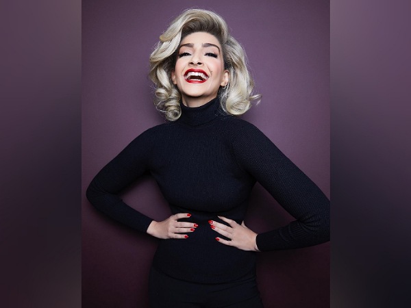 Sonam Kapoor In Marilyn Monroe’s Look