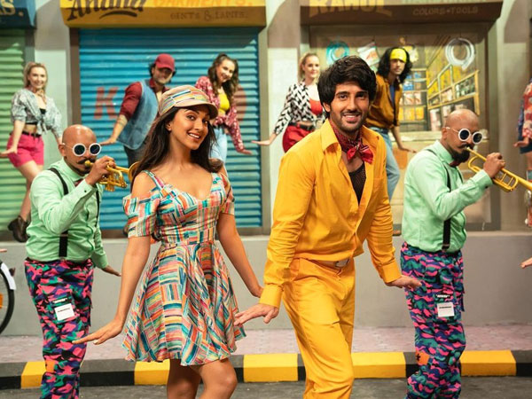 Kiara Advani Recreates Rangeela Re Look