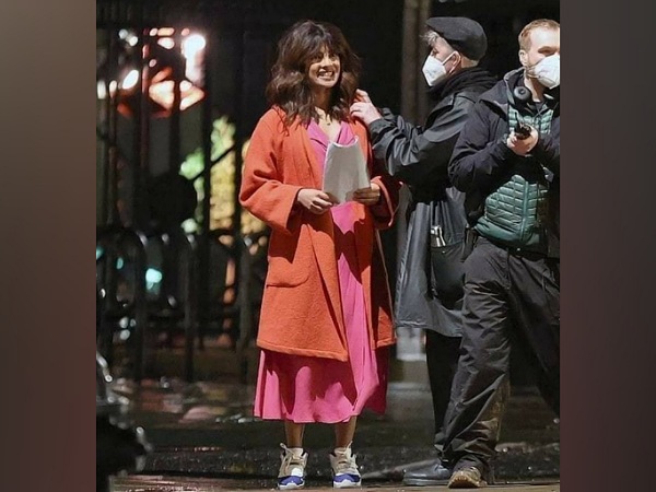 Priyanka Chopra’s Look From Text For You