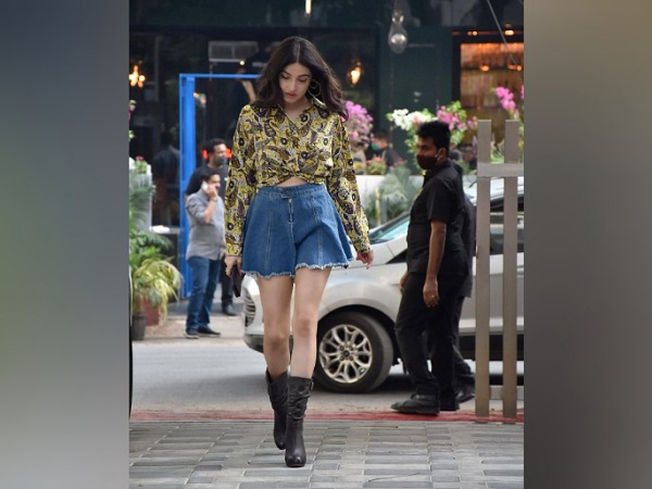 Divya Khosla Kumar In A Printed Shirt And Denim Skirt