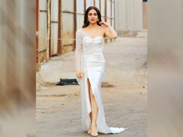 Ankita Lokhande And Shraddha Arya’s Gown