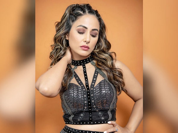 Hina Khan In A Black Metallic Attire