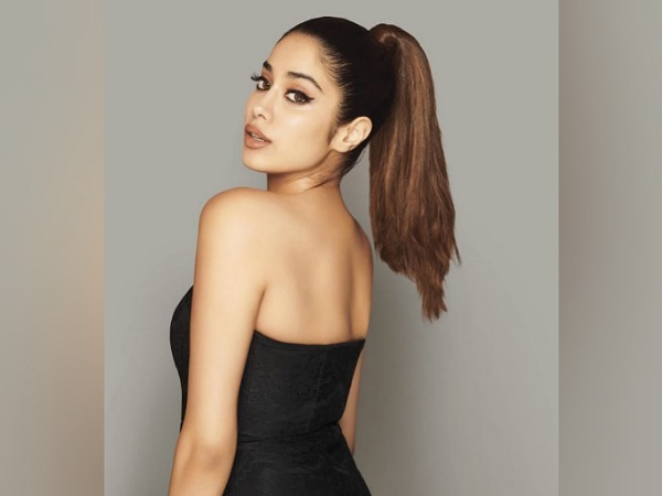 Janhvi Kapoor’s Perfect Winged Eyeliner