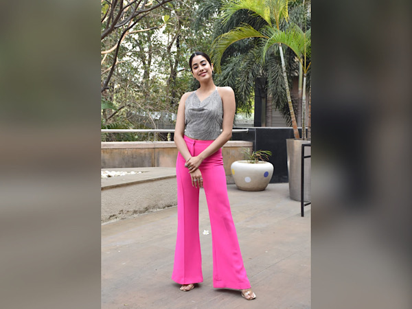 Janhvi Kapoor In Separates For Roohi Promotions