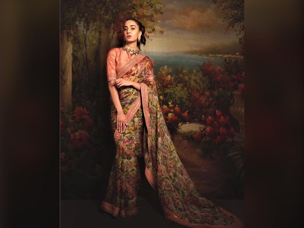 Erica Fernandes In A Floral Saree