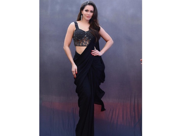 Waluscha De Sousa Fashion