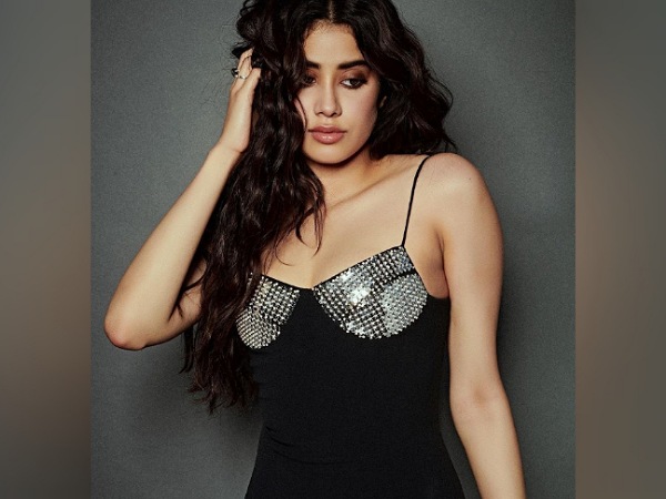 Janhvi Kapoor In Kohl Rimmed Eyes