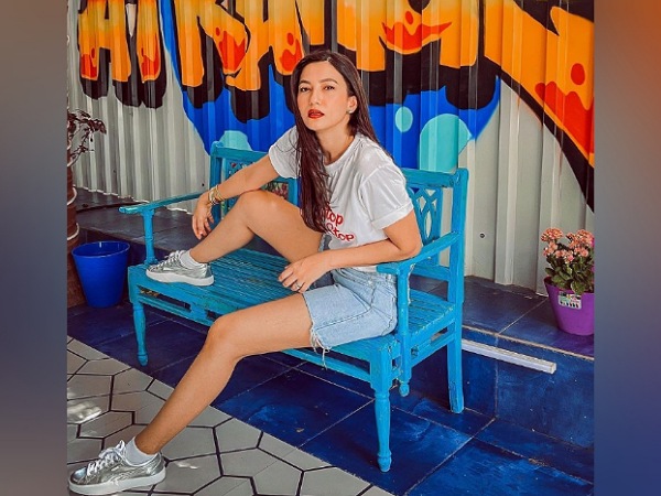 Gauahar Khan In Denim Shorts