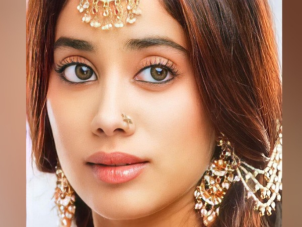 Janhvi Kapoor’s Light Brown Hair Colour Janhvi Kapoor’s Light Brown Hair Colour