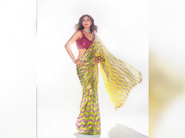 Shilpa Shetty In Sparkling Sequin Saree