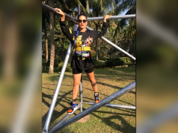 Sunny Leone’s Black Co-ords And Braid