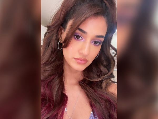 Disha Patanis Lilac Makeup Look