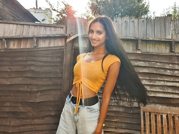 Shadow And Bone Inej Ghafa Actress Amita Suman Shadow And Bone Inej Ghafa Actress Amita Suman