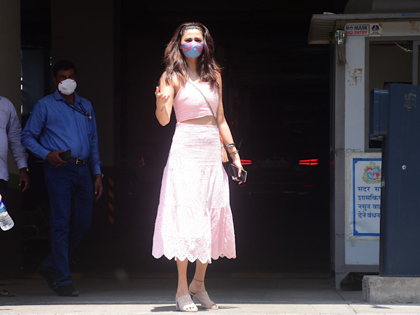 Daisy Shah For COVID-19 Vaccination