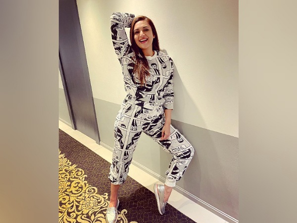Divyanka Tripathi’s Cool Printed Outfit
