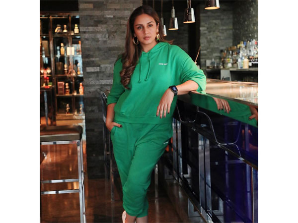 Huma Qureshi Style