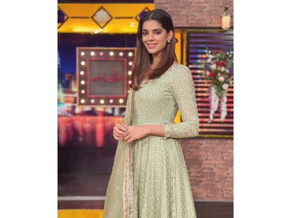 Sanam Saeed Fashion