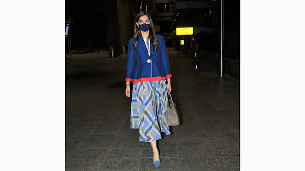Sonam Kapoor’s Latest Airport Look