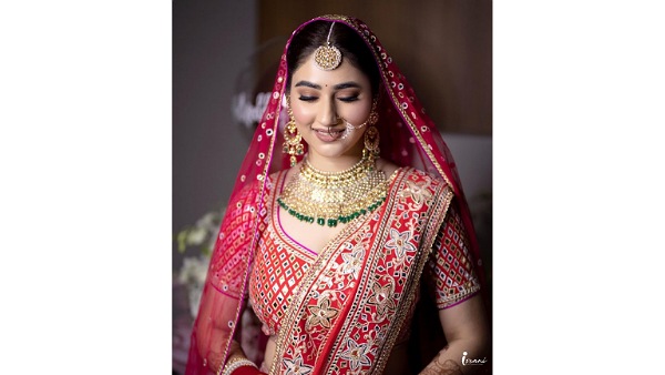 Disha Parmar’s Soft Bridal Makeup Look