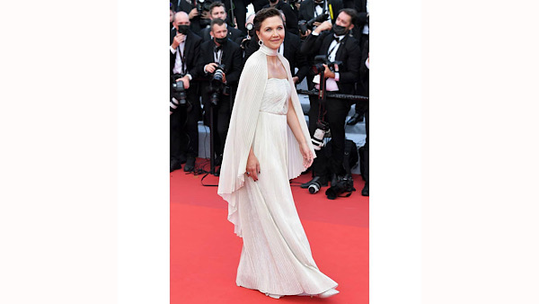 Maggie Gyllenhaal at Cannes 2021