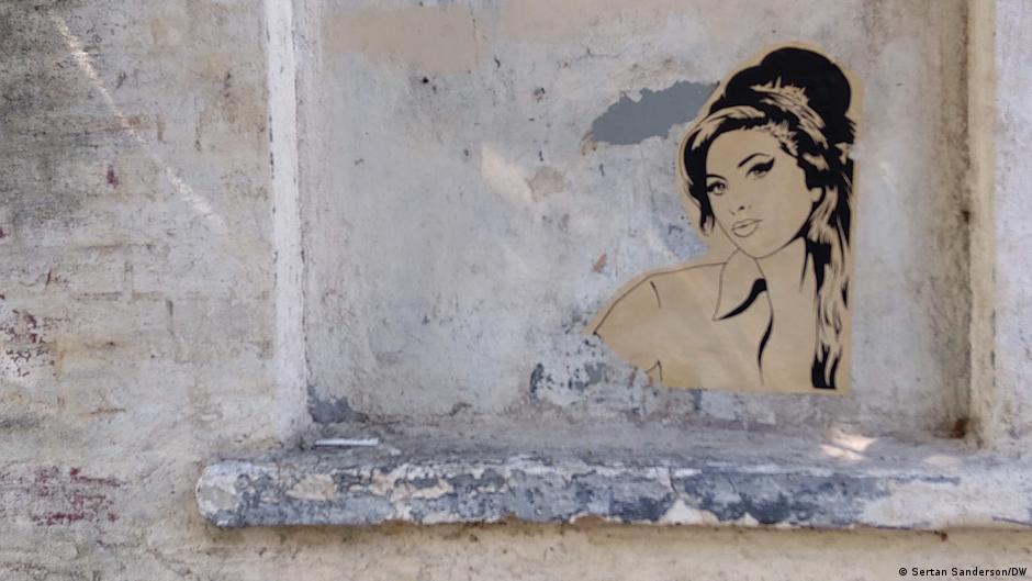 London celebrates Amy Winehouse as one of its big icons with a lot of streetart and graffiti referencing the singer
