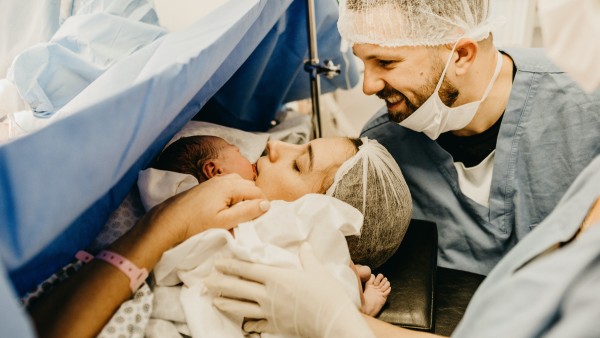 en caul birth risks, benefits