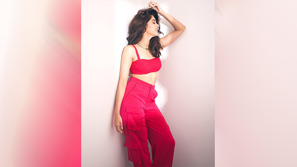  Sharvari Wagh Fashion