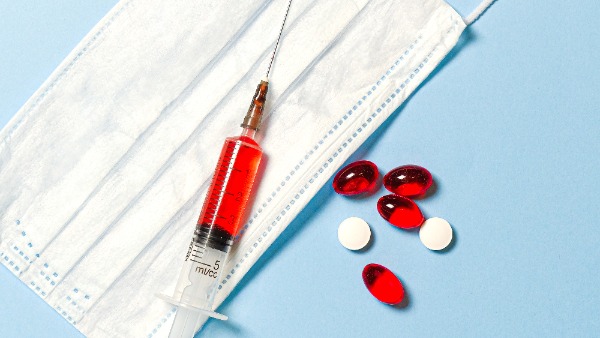 An expert panel of the countrys central drug authority has recommended granting emergency use authorisation to Serum Institute of Indias COVID-19 vaccine Covovax and Biological Es vaccine Corbevax with certain conditions, official sources said on Monday. The Subject Expert Committee (SEC) on COVID-19 of the Central Drugs Standard Control Organisation (CDSCO) on Monday also recommended granting permission to manufacture and market anti-Covid pill Molnupiravir for restricted emergency use for the treatment of adult patients with SpO2 93% and who have a high risk of progression of the disease, including hospitalisation or death, subject to certain conditions. All the recommendations have been sent to the Drugs Controller General of India (DCGI) for final approval. The SEC on COVID-19 of the CDSCO, which reviewed the emergency use authorisation (EUA) applications of Serum Institute of India (SII) for the second time on Monday, after detailed deliberation has recommended granting EUA to Covovax. “The committee noted that the vaccine is manufactured by technology transfer from Novavax and is approved by the European Medicines Agency for conditional marketing authorisation and also granted emergency use listing by WHO,” an official source said. Prakash Kumar Singh, director, government and regulatory affairs at SII, had submitted an application to the DCGI in October for grant of market authorisation for Covovax for restricted use in emergency situations. The DCGI office had granted SII permission to manufacture and stock Covovax on May 17. Based on DCGI approval, till now, the Pune-based firm has manufactured and stockpiled the vaccine doses. In August 2020, US-based vaccine maker Novavax Inc had announced a licence agreement with SII for the development and commercialisation of NVX-CoV2373, its COVID-19 vaccine candidate, in low and middle-income countries and India. The World Health Organisation (WHO) had on December 17 issued an emergency use listing for Covovax, expanding the basket of jabs validated by the global health body against the viral disease. As for Biological Es Corbevax, in light of the recommendations of the SEC meeting held on December 10, the firm submitted a proposal for grant of marketing authorisation to the vaccine for restricted emergency use in adults along with the updated interim safety and immunogenicity data of phase 2/3 clinical trial and updated interim safety and immunogenicity data of phase 3 active comparator trial. The committee noted that the firm has submitted six months safety follow up for the post second dose from a phase-1 clinical trial, 90 days safety from the phase -2 part and 60 days of safety data from phase 2/3 and phase 3 active comparator study. The firm has submitted interim immunogenicity data from the phase-3 active comparator trial which showed superiority against the comparator with respect to viral neutralization antibody titres, the official source said. “After detailed deliberation, the committee recommended for grant of marketing authorisation permission of SARS-CoV-2 (Covid-19) Vaccine containing RBD antigen of SARS-CoV-2 for restricted use in an emergency situation subject to various regulatory provisions,” the source said. The vaccine should be administered intramuscularly in two doses of 0.5 ml each with intervals of 28 days (Day 0 and 28) and has to be stored between 2 degrees Celsius to 8 degrees celsius, the source added. The SEC on Monday also recommended granting permission to manufacture and market anti- Covid pill Molnupiravir for restricted emergency use for the treatment of adult COVID-19 patients with SpO2 93 per cent and who have a high risk of progression of the disease, subject to certain conditions. Dr Reddys Laboratories in consortium with Cipla, Mylan, Torrent, Emcure and Sun pharma had presented their proposal for approval of Molnupiravir 200mg capsules for approval in the emergency situation along with various supporting documents. including clinical data in the country, official sources said. As per conditions, the drug should be sold by retail only under the prescription of medical specialists. According to the conditions, the drug is not authorised for use in patients less than 18 years and for initiation of treatment in patients requiring immediate hospitalisation due to COVID-19 at that stage. However, if it was initiated before hospitalisation due to COVID 19, it may be continued, sources said. It is not authorised for use for longer than five consecutive days and for pre-exposure or post-exposure prophylaxis for prevention of COVID-19 for pregnant women. The US Food and Drug Administration recently authorised Mercks Molnupiravir for treatment of mild-to-moderate COVID-19 cases in adults who are at risk for severe disease. Before that in November Britain granted conditional authorisation to Mercks coronavirus antiviral, the first pill shown to successfully treat Covid-19. The pill is intended to be taken twice a day for five days by people at home with mild to moderate COVID-19. In a clinical trial of high-risk people during the early course of illness, Mercks drug was shown to reduce hospitalisations and deaths by around 30%. An expert panel of the countrys central drug authority has recommended granting emergency use authorisation to Serum Institute of Indias COVID-19 vaccine Covovax and Biological Es vaccine Corbevax with certain conditions, official sources said on Monday. The Subject Expert Committee (SEC) on COVID-19 of the Central Drugs Standard Control Organisation (CDSCO) on Monday also recommended granting permission to manufacture and market anti-Covid pill Molnupiravir for restricted emergency use for the treatment of adult patients with SpO2 93% and who have a high risk of progression of the disease, including hospitalisation or death, subject to certain conditions. All the recommendations have been sent to the Drugs Controller General of India (DCGI) for final approval. The SEC on COVID-19 of the CDSCO, which reviewed the emergency use authorisation (EUA) applications of Serum Institute of India (SII) for the second time on Monday, after detailed deliberation has recommended granting EUA to Covovax. “The committee noted that the vaccine is manufactured by technology transfer from Novavax and is approved by the European Medicines Agency for conditional marketing authorisation and also granted emergency use listing by WHO,” an official source said. Prakash Kumar Singh, director, government and regulatory affairs at SII, had submitted an application to the DCGI in October for grant of market authorisation for Covovax for restricted use in emergency situations. The DCGI office had granted SII permission to manufacture and stock Covovax on May 17. Based on DCGI approval, till now, the Pune-based firm has manufactured and stockpiled the vaccine doses. In August 2020, US-based vaccine maker Novavax Inc had announced a licence agreement with SII for the development and commercialisation of NVX-CoV2373, its COVID-19 vaccine candidate, in low and middle-income countries and India. The World Health Organisation (WHO) had on December 17 issued an emergency use listing for Covovax, expanding the basket of jabs validated by the global health body against the viral disease. As for Biological Es Corbevax, in light of the recommendations of the SEC meeting held on December 10, the firm submitted a proposal for grant of marketing authorisation to the vaccine for restricted emergency use in adults along with the updated interim safety and immunogenicity data of phase 2/3 clinical trial and updated interim safety and immunogenicity data of phase 3 active comparator trial. The committee noted that the firm has submitted six months safety follow up for the post second dose from a phase-1 clinical trial, 90 days safety from the phase -2 part and 60 days of safety data from phase 2/3 and phase 3 active comparator study. The firm has submitted interim immunogenicity data from the phase-3 active comparator trial which showed superiority against the comparator with respect to viral neutralization antibody titres, the official source said. “After detailed deliberation, the committee recommended for grant of marketing authorisation permission of SARS-CoV-2 (Covid-19) Vaccine containing RBD antigen of SARS-CoV-2 for restricted use in an emergency situation subject to various regulatory provisions,” the source said. The vaccine should be administered intramuscularly in two doses of 0.5 ml each with intervals of 28 days (Day 0 and 28) and has to be stored between 2 degrees Celsius to 8 degrees celsius, the source added. The SEC on Monday also recommended granting permission to manufacture and market anti- Covid pill Molnupiravir for restricted emergency use for the treatment of adult COVID-19 patients with SpO2 93 per cent and who have a high risk of progression of the disease, subject to certain conditions. Dr Reddys Laboratories in consortium with Cipla, Mylan, Torrent, Emcure and Sun pharma had presented their proposal for approval of Molnupiravir 200mg capsules for approval in the emergency situation along with various supporting documents. including clinical data in the country, official sources said. As per conditions, the drug should be sold by retail only under the prescription of medical specialists. According to the conditions, the drug is not authorised for use in patients less than 18 years and for initiation of treatment in patients requiring immediate hospitalisation due to COVID-19 at that stage. However, if it was initiated before hospitalisation due to COVID 19, it may be continued, sources said. It is not authorised for use for longer than five consecutive days and for pre-exposure or post-exposure prophylaxis for prevention of COVID-19 for pregnant women. The US Food and Drug Administration recently authorised Mercks Molnupiravir for treatment of mild-to-moderate COVID-19 cases in adults who are at risk for severe disease. Before that in November Britain granted conditional authorisation to Mercks coronavirus antiviral, the first pill shown to successfully treat Covid-19. The pill is intended to be taken twice a day for five days by people at home with mild to moderate COVID-19. In a clinical trial of high-risk people during the early course of illness, Mercks drug was shown to reduce hospitalisations and deaths by around 30%.