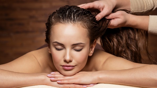 Tips To Naturally Regrow Your Hair