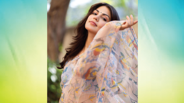 Rhea Chakraborty Explores Her Saree Love With A Majestic Smile Rhea Chakraborty Explores Her Saree Love With A Majestic Smile