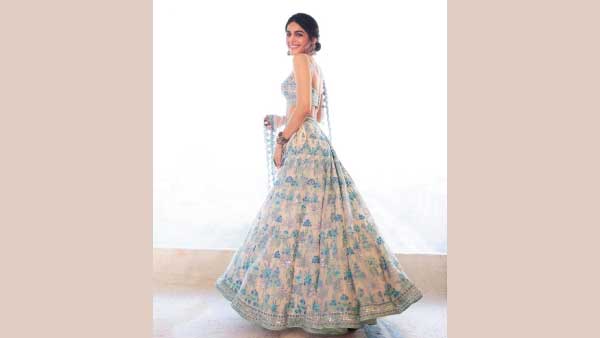 Alaya F Is A Vision To Behold In Dreamy Ivory Blue Lehenga