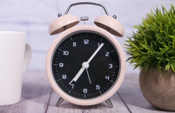 Healthy Lifestyle, The Ayurveda Way: Waking Up In Brahmmuhruta (Expert Article)