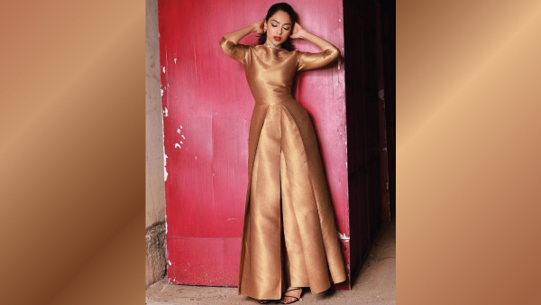 Stunner Alert! Sobhita Dhulipala looks