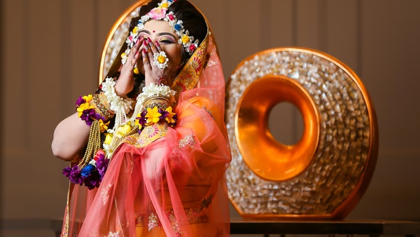 Indias First Sologamy In Gujarat