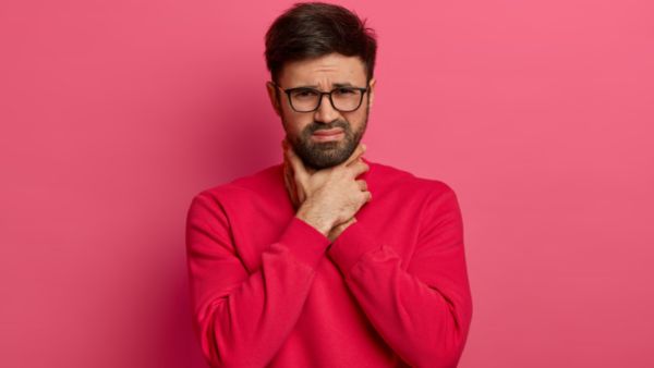 Sore Throat At Night? Foods To Eat And Avoid