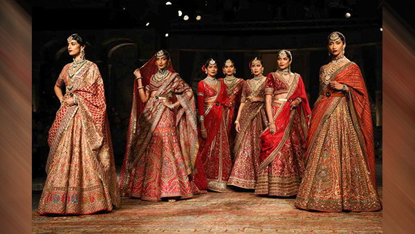 JJ Valaya’s ‘ALMA’ In FDCI