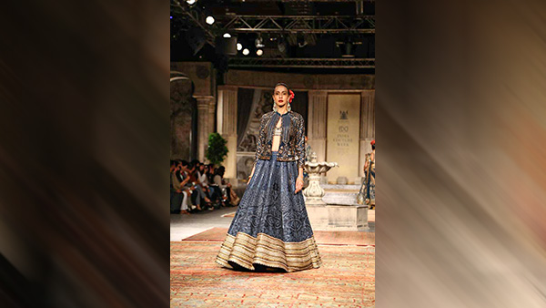 JJ Valaya’s ‘ALMA’ In FDCI