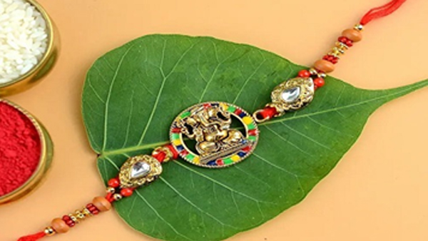 Top 10 Rakhis That Is A Perfect Blend