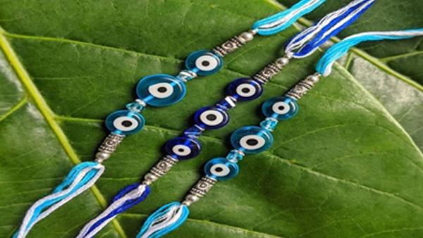 Top 10 Rakhis That Is A Perfect Blend