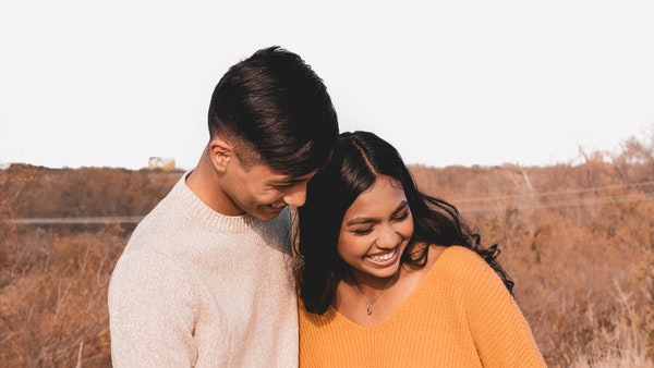 Emotional intelligence (EI) is important for thinking, feeling, decision making, learning and problem-solving. According to a study published in the journal Behavioral Sciences, EI is the capacity to recognise and understand emotions and also use them positively in communication, empathy, problem-solving and conflict management. [1] In some individuals, emotional intelligence is an inborn trait, while in many, it is learned and strengthened. No matter what the case is, people with high EI are always preferred, be it at work or in a relationship. People who seek long term relationship goals are highly picky when it comes to their partners. They prefer dating those who are emotionally intelligent—someone who understands us on a deeper level and is responsible enough to hold down a job, bear children and maintain the relationship. Here are a few reasons why emotionally intelligent partners are the best. 1. Do Mindful Living Mindful living means having full control over our words, thoughts and actions to ensure a happy life. Emotionally intelligent people live their lives as if every day brings new blessings and lessons to be learned. They do not have the mindset to just make it through the hard days, but live them completely and make every second count. 2. Have Excellent Communication A study talks about a relationship between EI and the effectiveness of communication. [2] It says that emotionally intelligent people are great when it comes to communication. They value diversity, which is why, they know how to communicate in a relationship better and solve problems, if any. 3. Active Listeners People with EI are also active listeners. They have the ears, and of course, the interest to listen to their partner and understand their needs. They never ignore the words of their partner intentionally and hear them out all the time. 4. Do Not Quit Emotionally intelligent people are goal-oriented and do not have the ability to quit until they achieve their objective. They won’t give up easily when facing obstacles and try to tackle them effectively. 5. Knows When To Say No People with EI are tenacious and tough. They are aware of their ability to refuse requests when they do not want them or have objections. They are also empathetic toward themselves as much as toward others. 6. Behave Assertively There’s quite a difference between being assertive and aggressive. People who are assertive know how to gently fight for their rights. A person who is aggressive, however, is very distinct because they lack the control of an assertive person. 7. Understand Boundaries A relationship lives long when there are certain boundaries. Emotionally intelligent people know what the boundaries are and how not to cross them to prevent conflict. They also have the capability to recognise and respect boundaries. 8. Know When To Compromise Being aware of the ups and downs in a relationship is important. People with EI are aware of their will and, if required, how to compromise them a bit to find harmony. These people are most likely to resolve fights before they get massive. 9. Are Loyal People with emotional intelligence never start a relationship they dont plan to stay in. They consider relationships as commitments and, thus, stay loyal to their partners. They are also respectful towards their partner. 10. Don’t Make False Promises Emotionally intelligent people always stand by their words and never make promises that they cannot fulfill. They understand what promises matters in their relationship and thus, make them and follow.