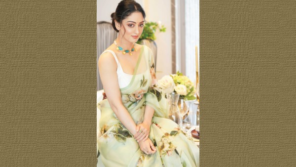 Sandeepa Dhar Slaying Sarees 