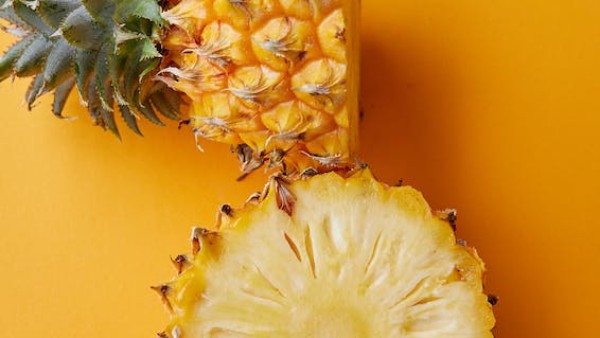 Ways To Use Pineapple For Skin Care And Hair Care