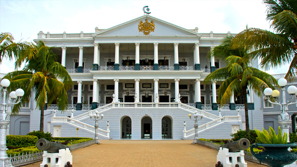 3. Taj Falaknuma Palace, Hyderabad
