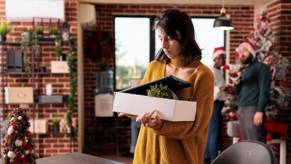 Tips To Manage Holiday Stress Tips To Manage Holiday Stress