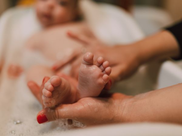 How To Bathe A Newborn Baby
