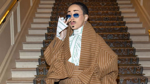 Doja Cats Faux Mustache And Beard1