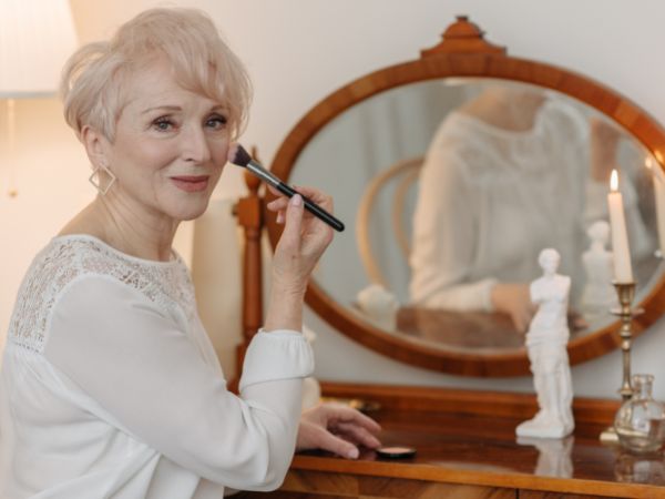 Makeup Tips For Women Over 40