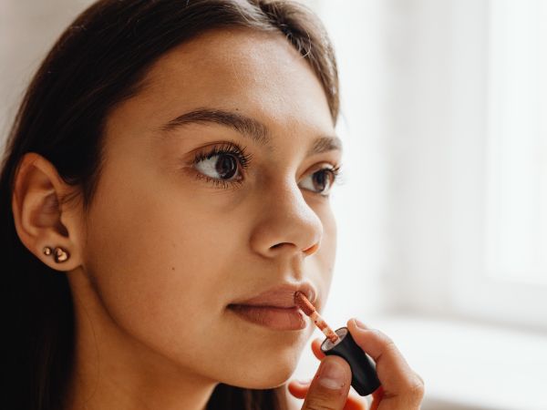 Step-By-Step Guide To Get Plump Lips Step-By-Step Guide To Get Plump Lips