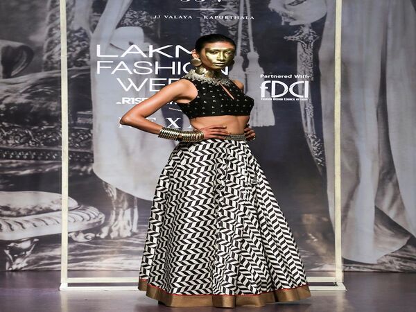 JJ Valaya Show JJ Valaya Show