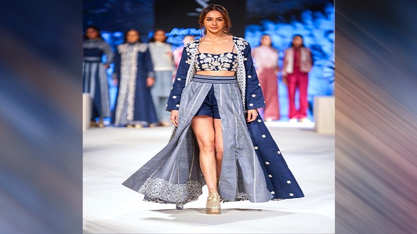 LFW 2023 Shruti Sancheti Show LFW 2023 Shruti Sancheti Show